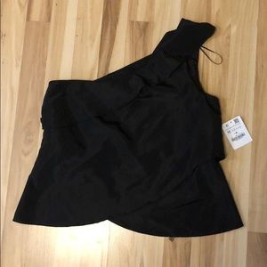 Off shoulder asymmetrical layered top